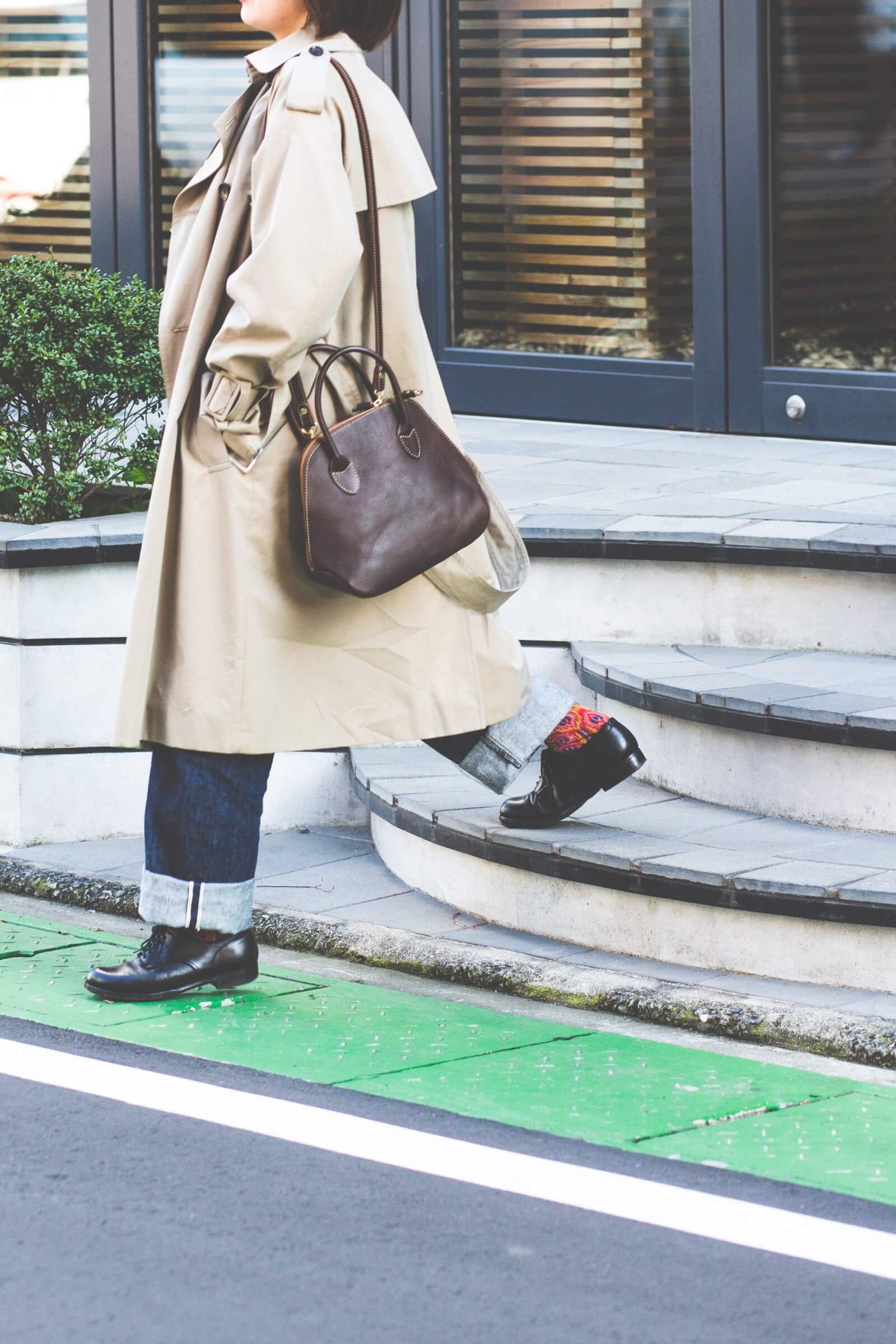 ラウンドZIPミニトートバッグ