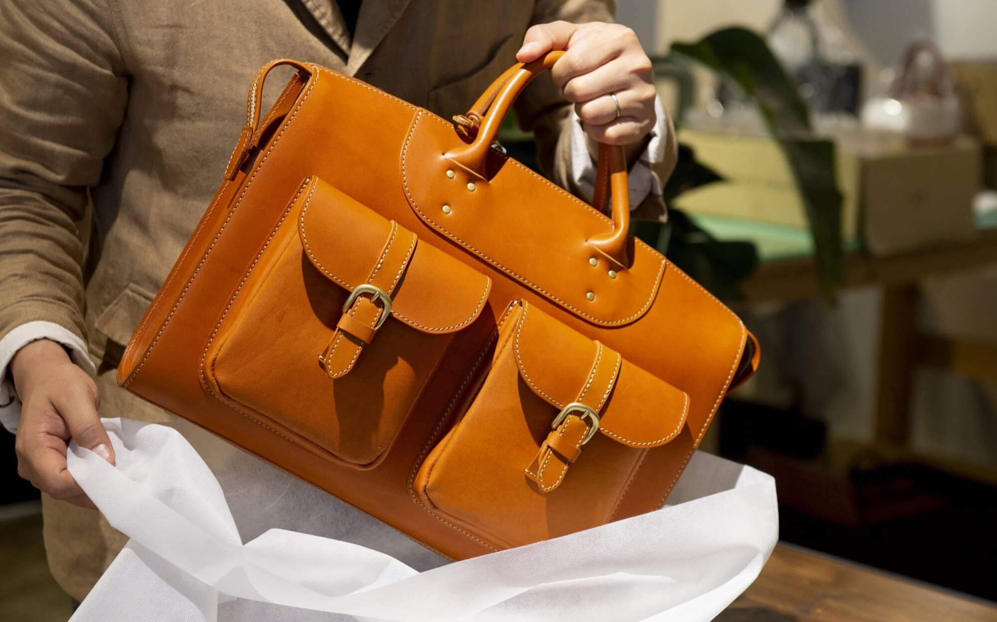 革バッグのお手入れ