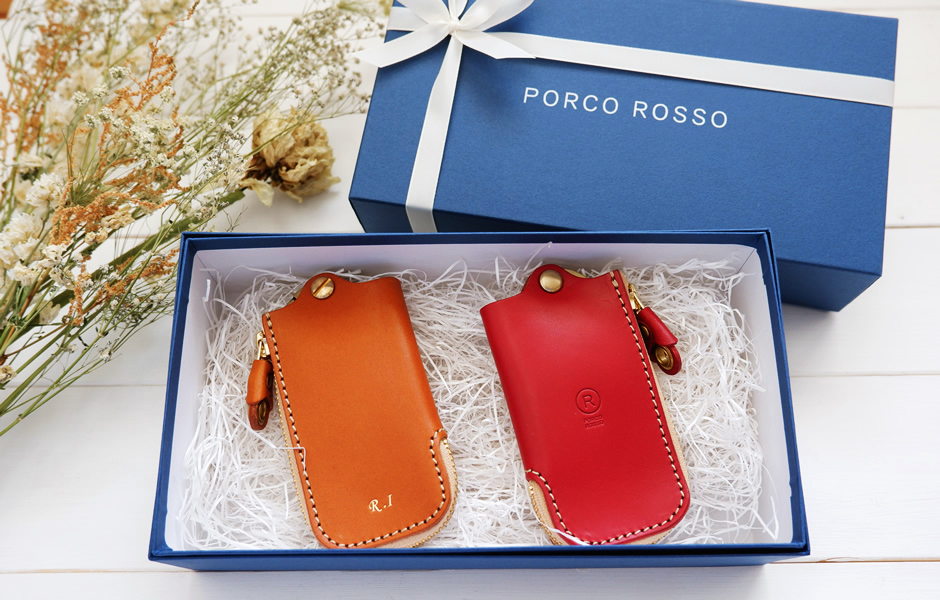 本革キーケースの名入れ刻印