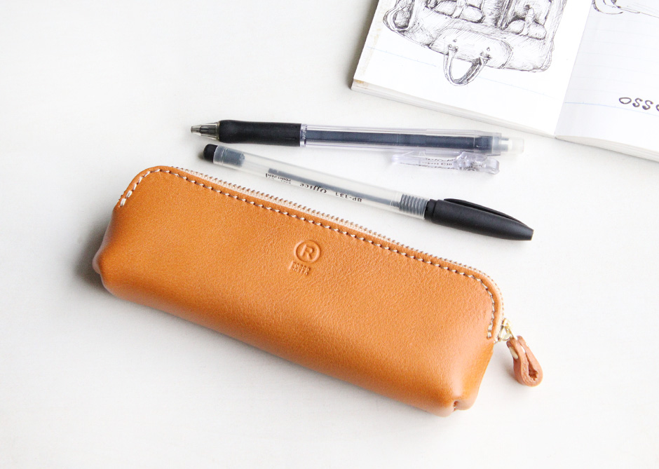 コンパクトペンケース