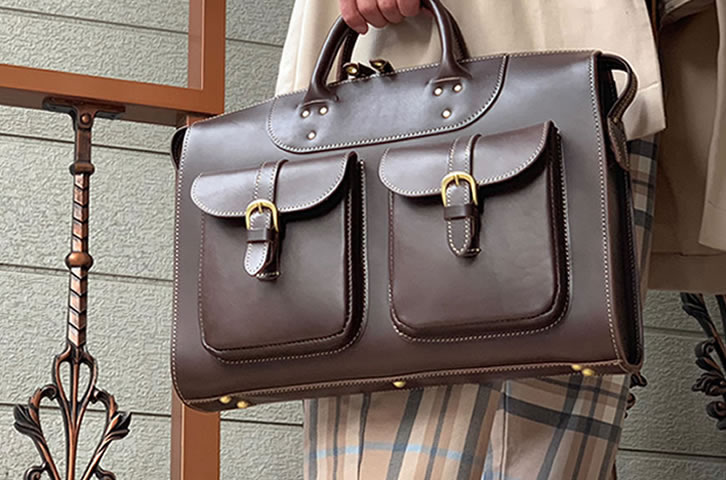 ダブルフロントポケットブリーフケース