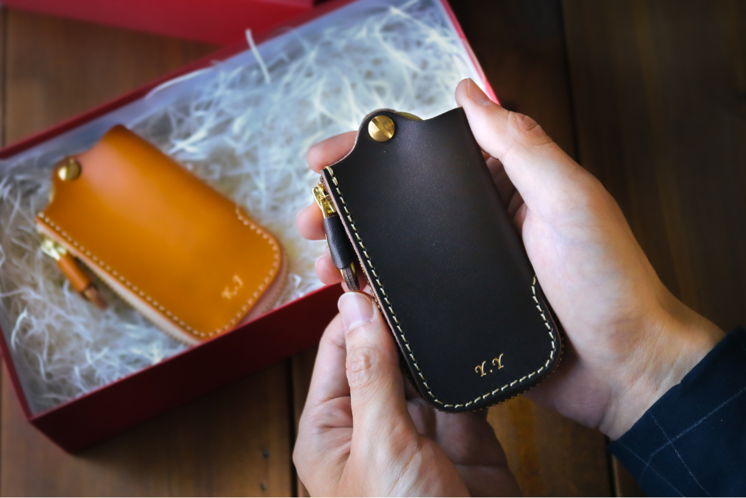 レザーZIPキーケース