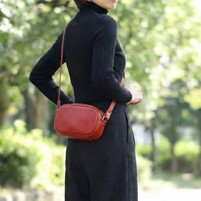 ソフトレザースクエアポシェット｜PORCO ROSSO