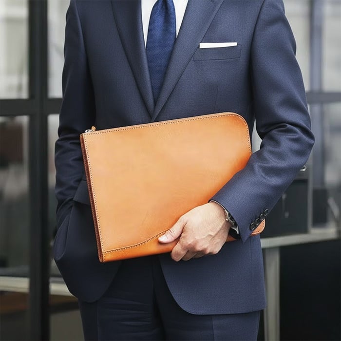 クラッチバッグ