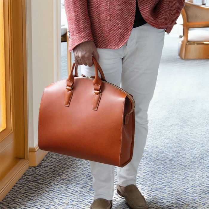 ラウンドZIPブリーフケースA4E｜PORCO ROSSO