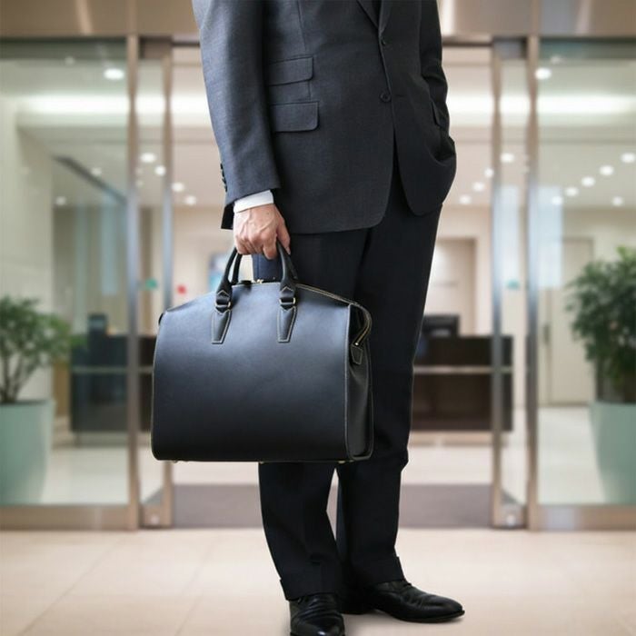 ラウンドZIPブリーフケースA4E｜PORCO ROSSO