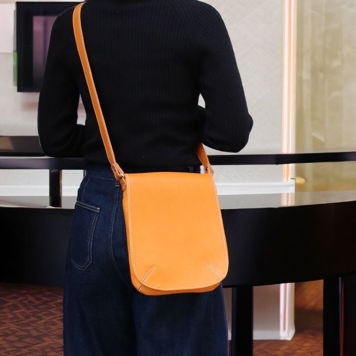 バーティカルカバーショルダーバッグ｜PORCO ROSSO