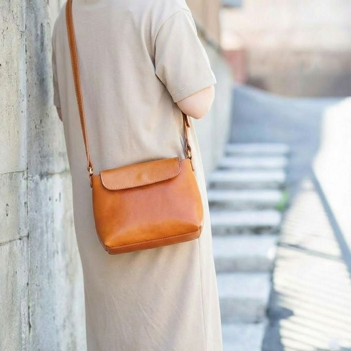 フラップスクエアショルダーバッグS｜PORCO ROSSO