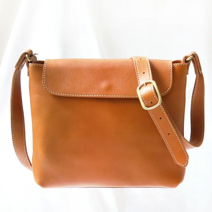 フラップスクエアショルダーバッグM｜PORCO ROSSO