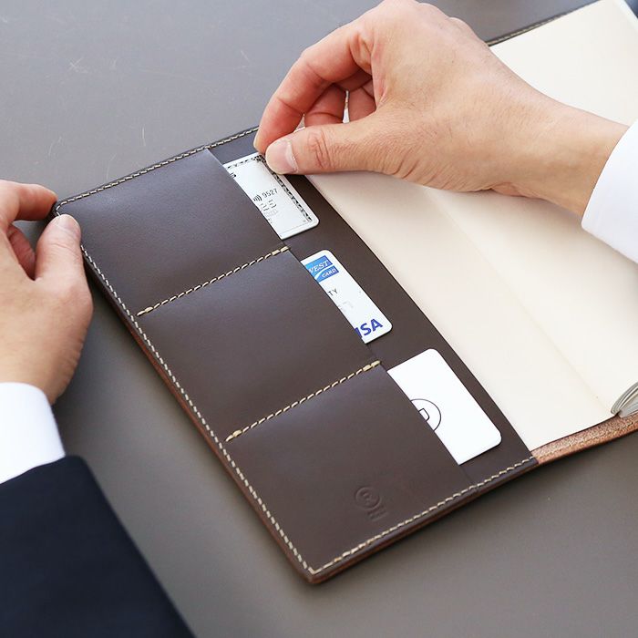 フラップ手帳カバーM 【A5・ほぼ日手帳対応サイズ】｜革鞄と革小物の