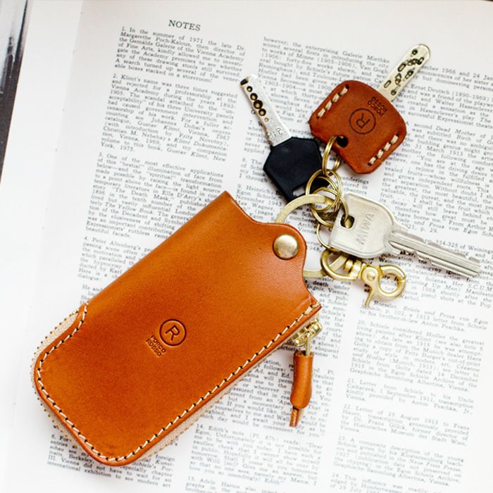 レザーZIPキーケース