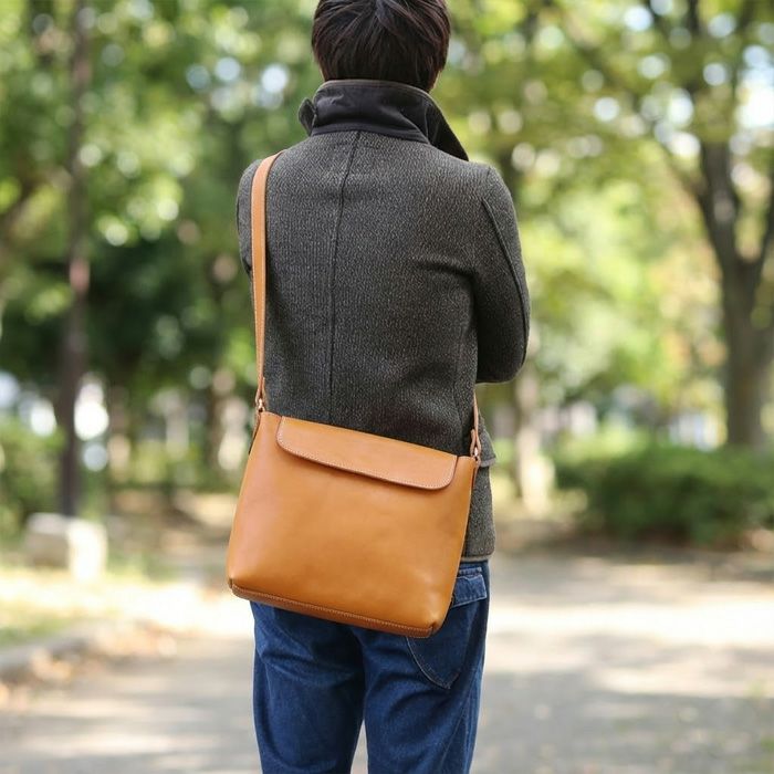 フラップスクエアショルダーバッグL ｜PORCO ROSSO