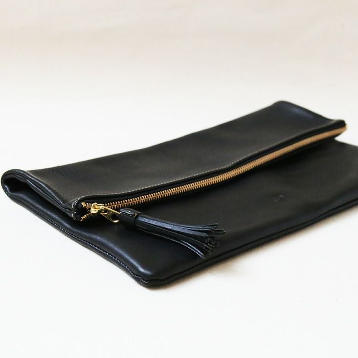 タッセルZIPクラッチバッグ｜PORCO ROSSO