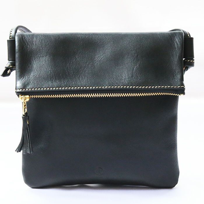 タッセルZIPサコッシュ｜PORCO ROSSO