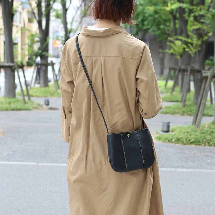 シンプルポシェット｜革鞄・革小物のPORCO ROSSO（ポルコロッソ）