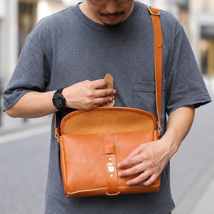 シングルベルテッドショルダーM｜革鞄・革小物のPORCO ROSSO