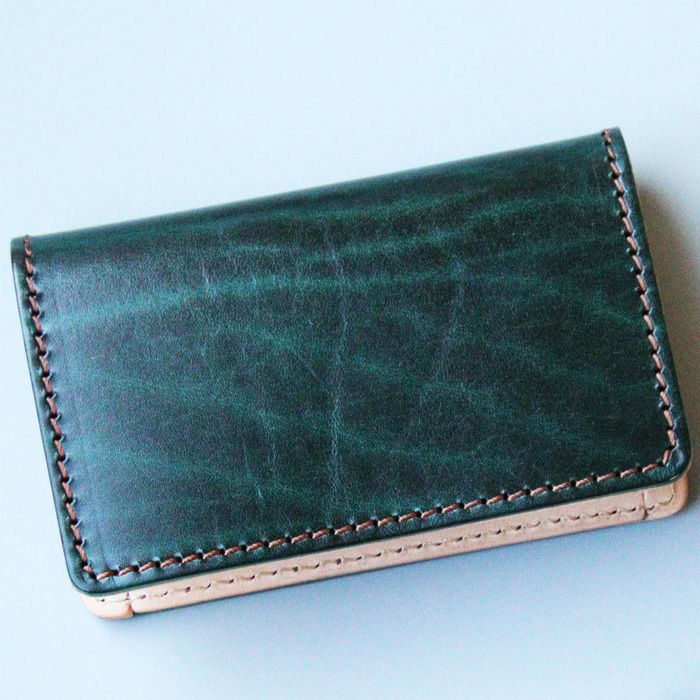 公式サイト・薬院本店限定/ルガトショルダー／名刺入れ ホック付き