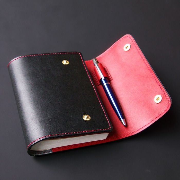 公式サイト・薬院本店限定/フラップ手帳カバーS（フラップ）【A6